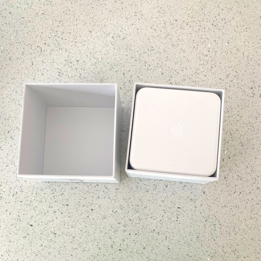 Apple Watch - image 3